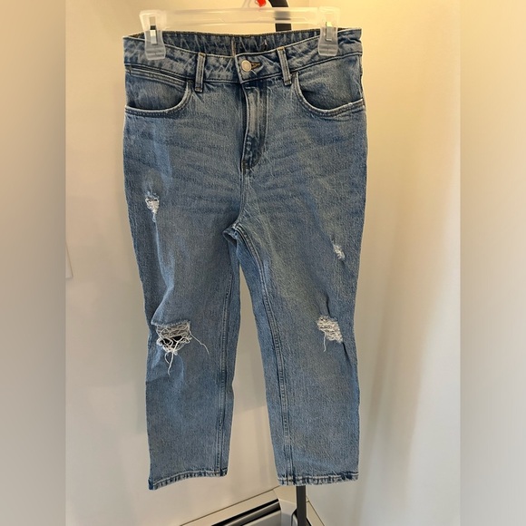 Wrangler Blue Jeans with Distressed Details 6/28 - Picture 1 of 8